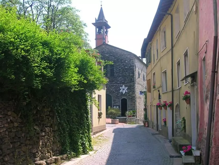 Immagine 23 di Villa in vendita  in Villaggio Borgonuovo 3 a Balestrino