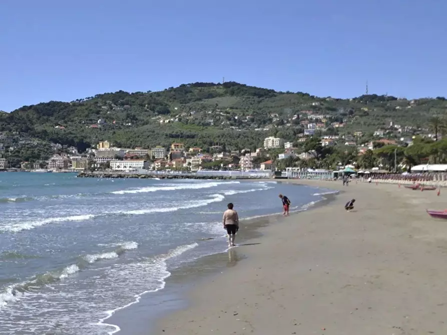 Immagine 13 di Appartamento in vendita  in della Bea a Diano Arentino