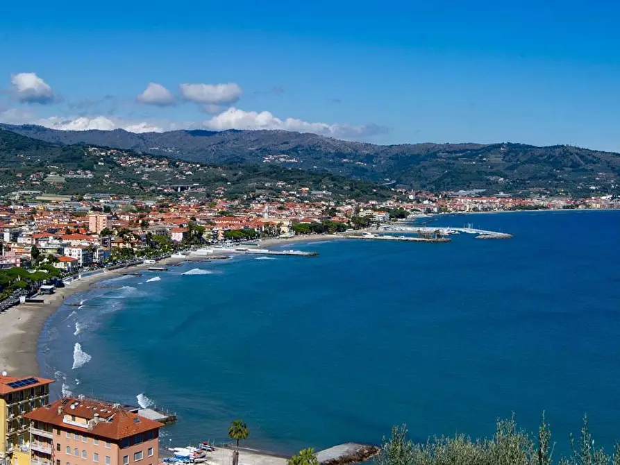 Immagine 15 di Appartamento in vendita  in della Bea a Diano Arentino