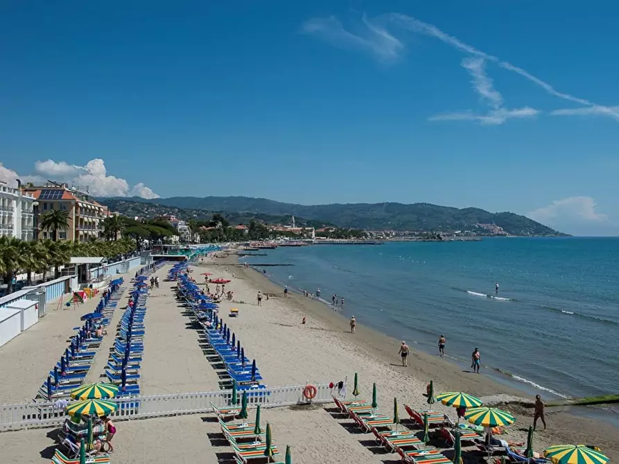 Immagine 17 di Appartamento in vendita  in della Bea a Diano Arentino