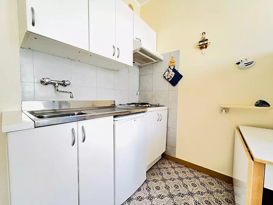 Immagine 7 di Appartamento in vendita  in Aurelia 84 a San Bartolomeo Al Mare