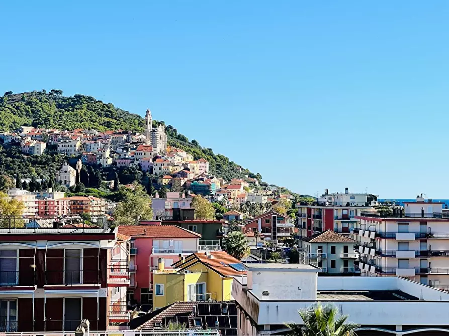 Immagine 17 di Appartamento in vendita  in Aurelia 84 a San Bartolomeo Al Mare