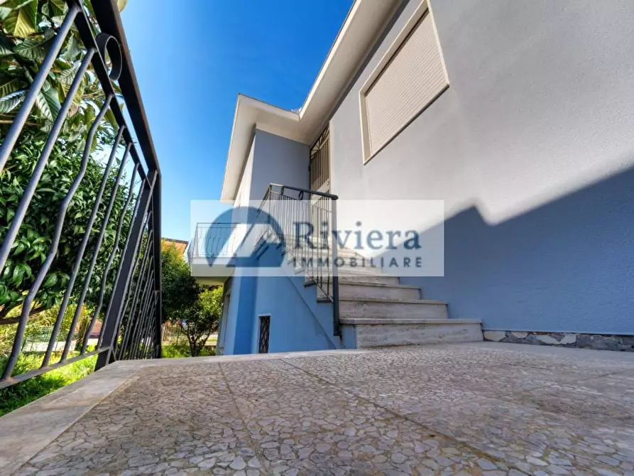 Immagine 2 di Villa in vendita  in Colombera 6 a Diano Arentino