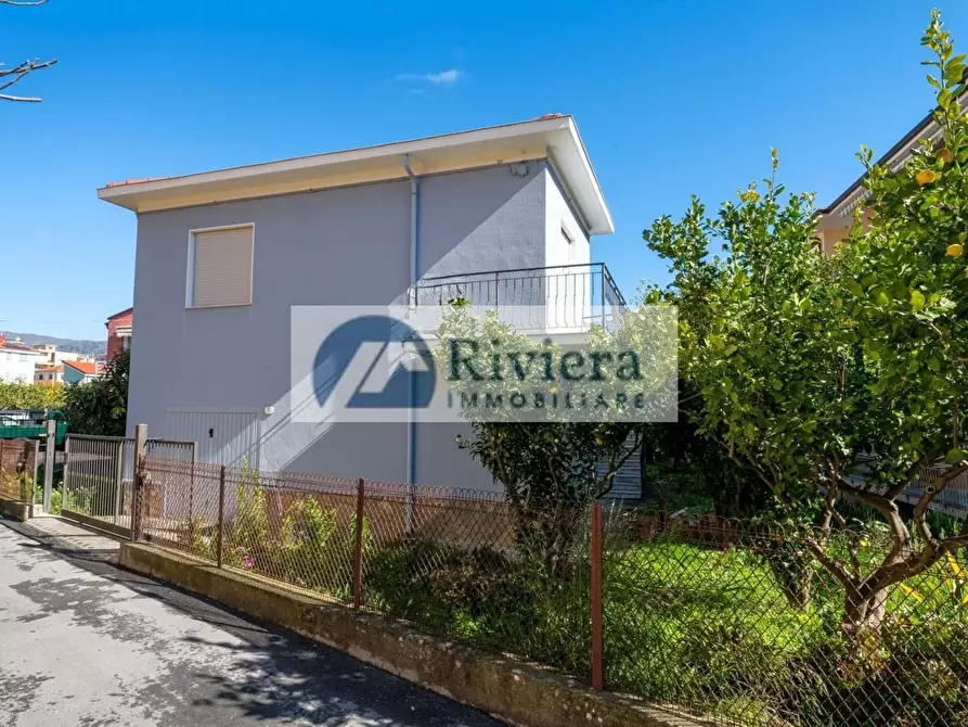 Immagine 4 di Villa in vendita  in Colombera 6 a Diano Arentino