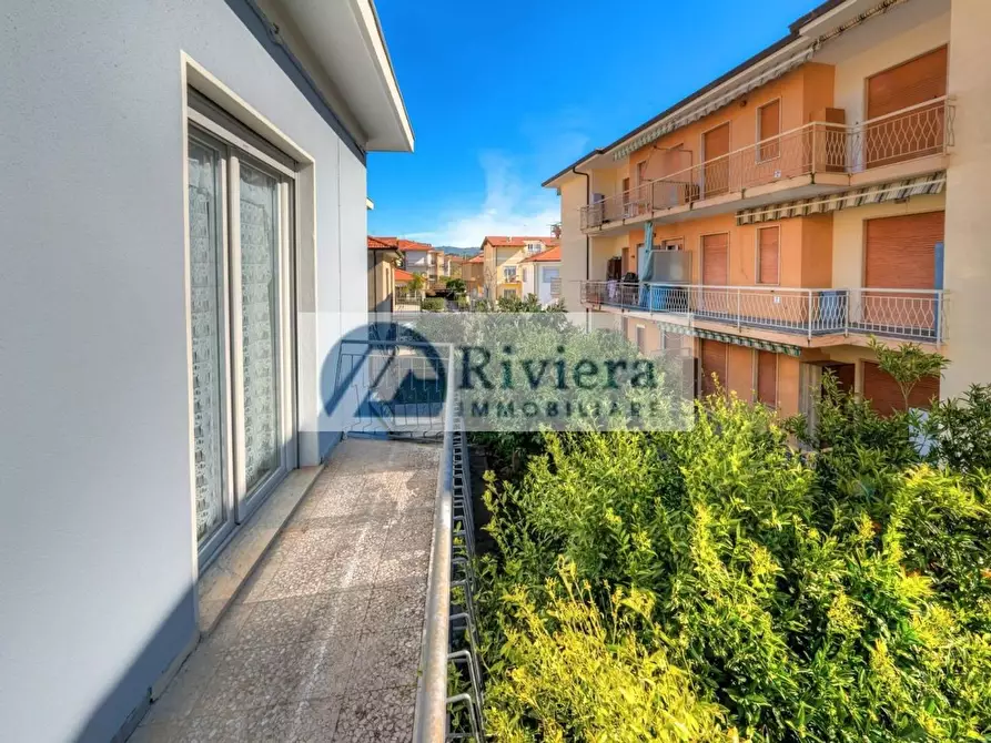 Immagine 28 di Villa in vendita  in Colombera 6 a Diano Arentino