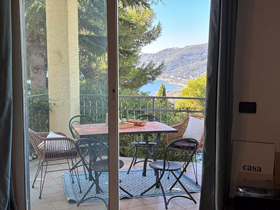 Immagine 2 di Appartamento in vendita  in Soprana 15 a Andora