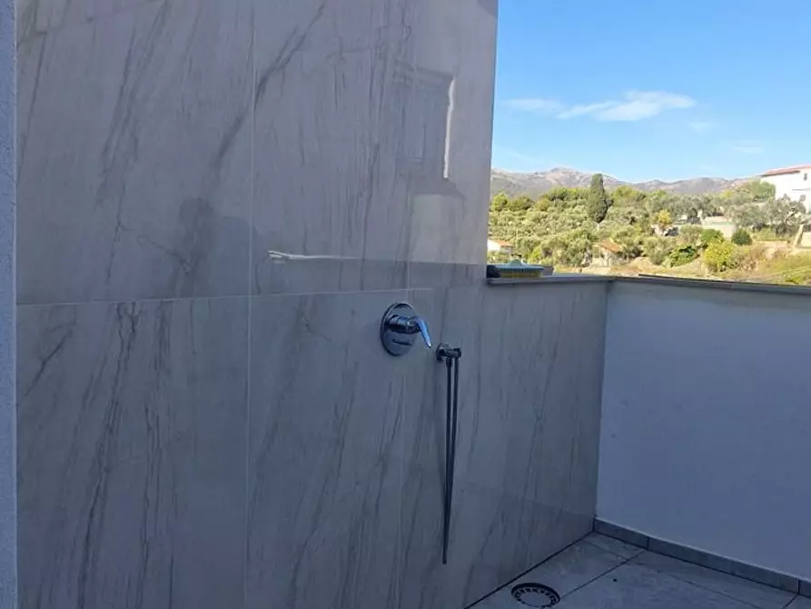 Immagine 25 di Appartamento in vendita  in Chiappa 9 a San Bartolomeo Al Mare