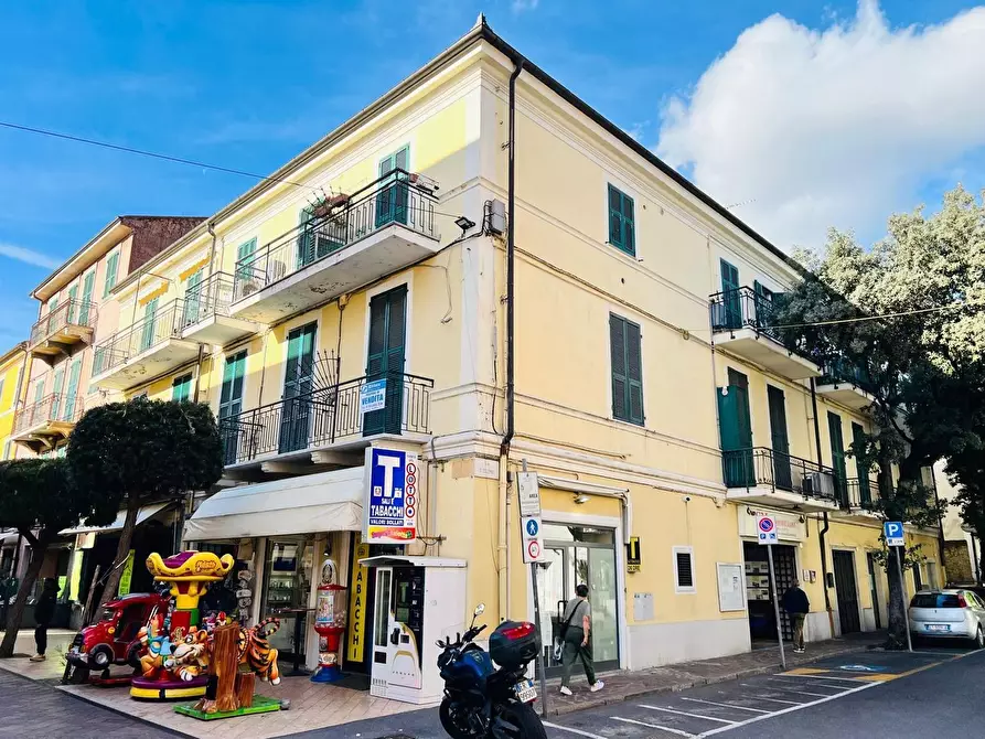 Immagine 2 di Appartamento in vendita  in Cristoforo Colombo 19 a Diano Arentino