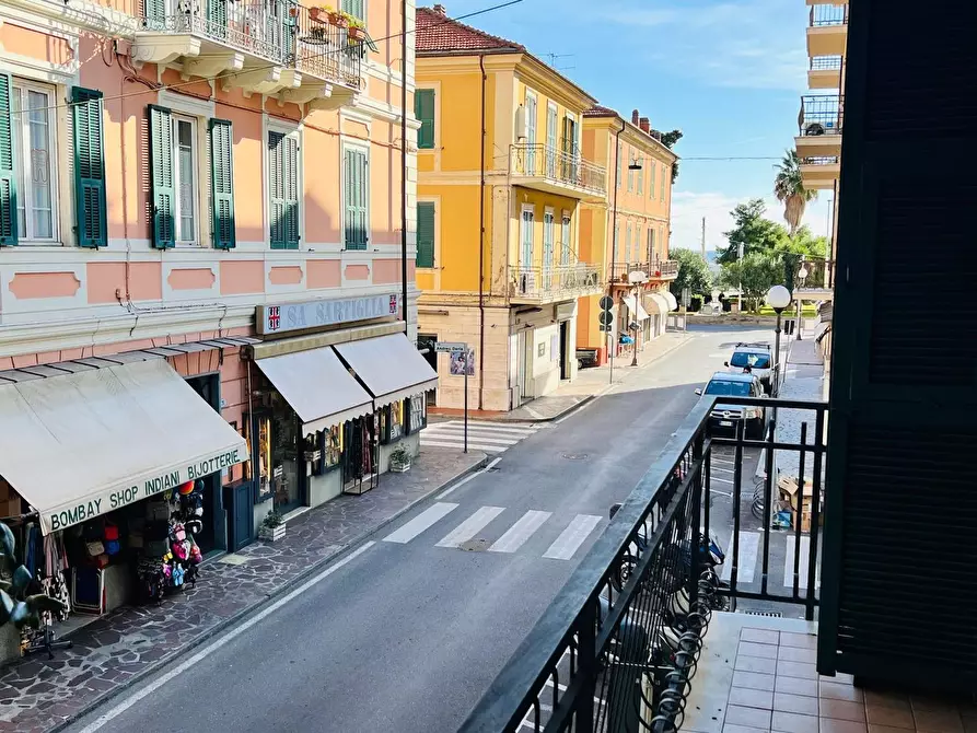 Immagine 3 di Appartamento in vendita  in Cristoforo Colombo 19 a Diano Arentino