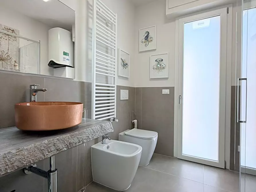 Immagine 12 di Appartamento in vendita  in Ai Caduti 1 a San Bartolomeo Al Mare