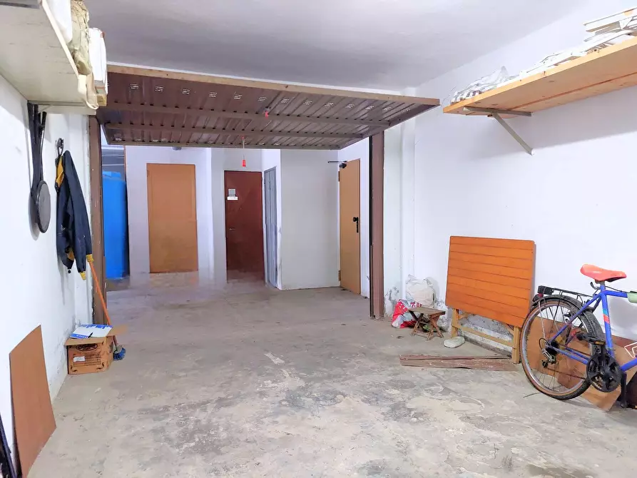 Immagine 7 di Box auto in vendita  in Diano Castello 3 a Diano Arentino