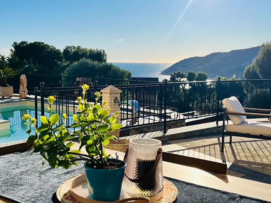 Immagine 24 di Appartamento in vendita  in Soprana 2A a Andora