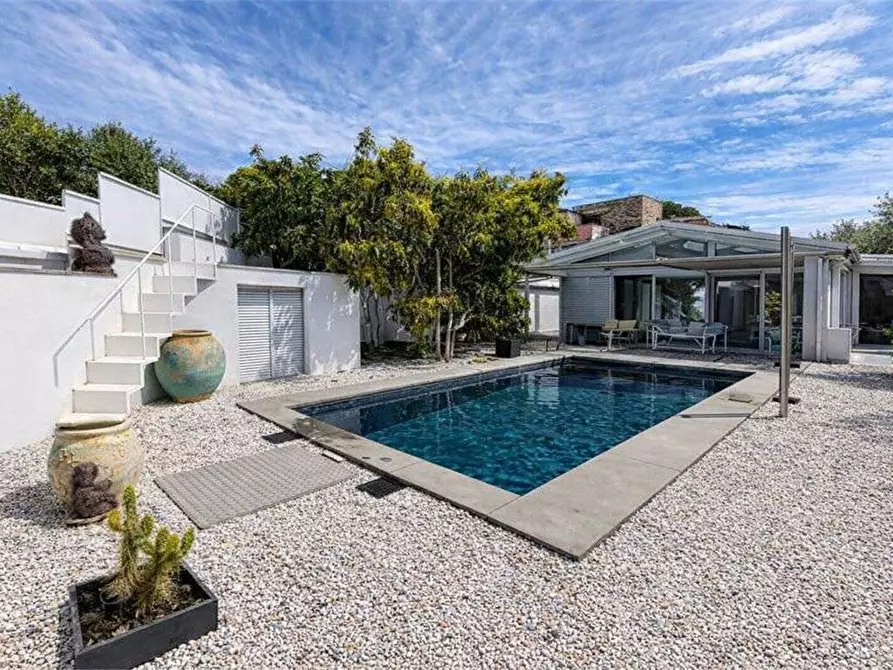 Immagine 1 di Villa in vendita  in Corso Theodore Roosevelt a Imperia