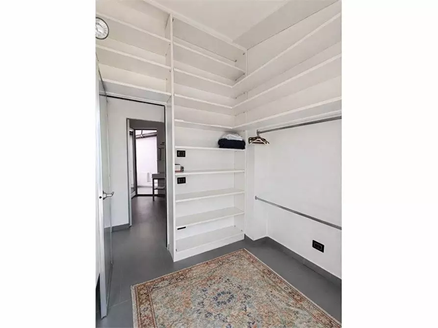 Immagine 16 di Villa in vendita  in Corso Theodore Roosevelt a Imperia