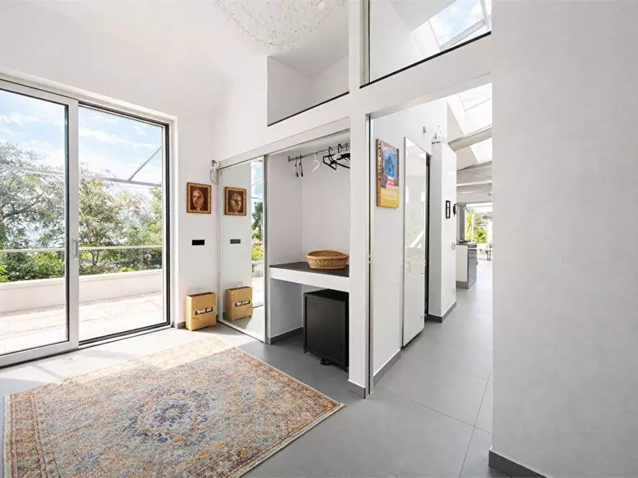 Immagine 19 di Villa in vendita  in Corso Theodore Roosevelt a Imperia