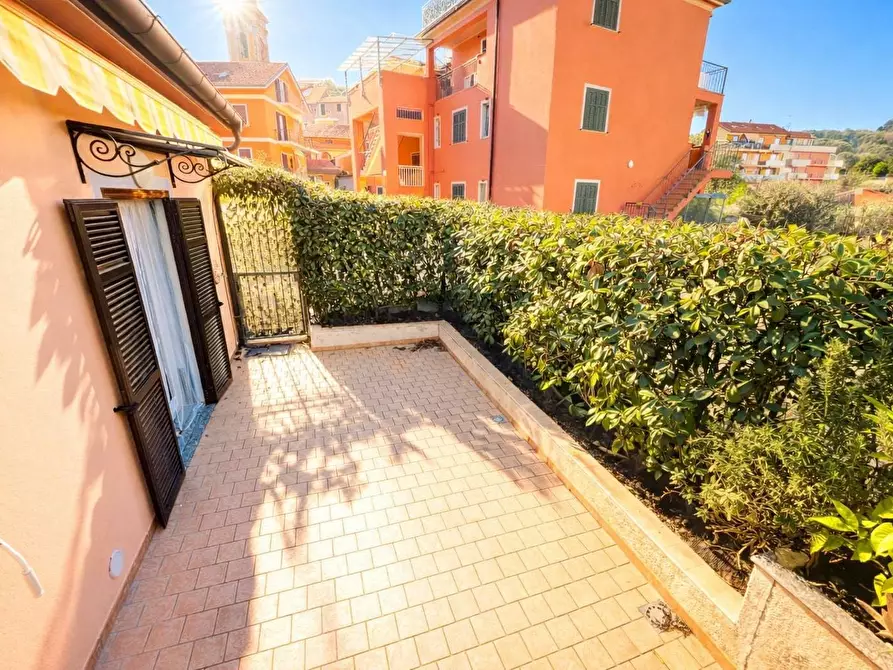 Immagine 12 di Villa in vendita  in Via Michele Albavera 7 a San Bartolomeo Al Mare