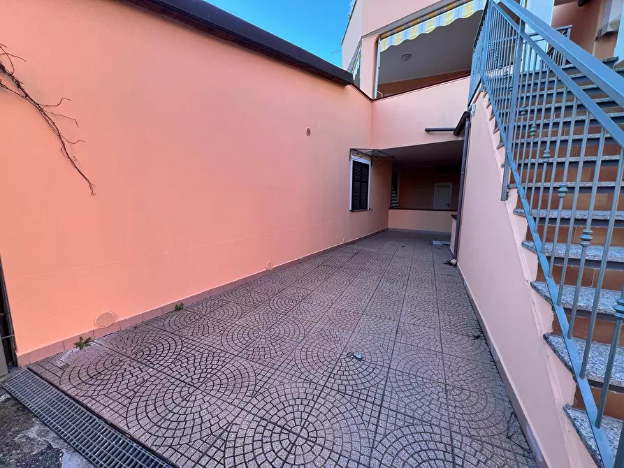 Immagine 17 di Villa in vendita  in Via Michele Albavera 7 a San Bartolomeo Al Mare