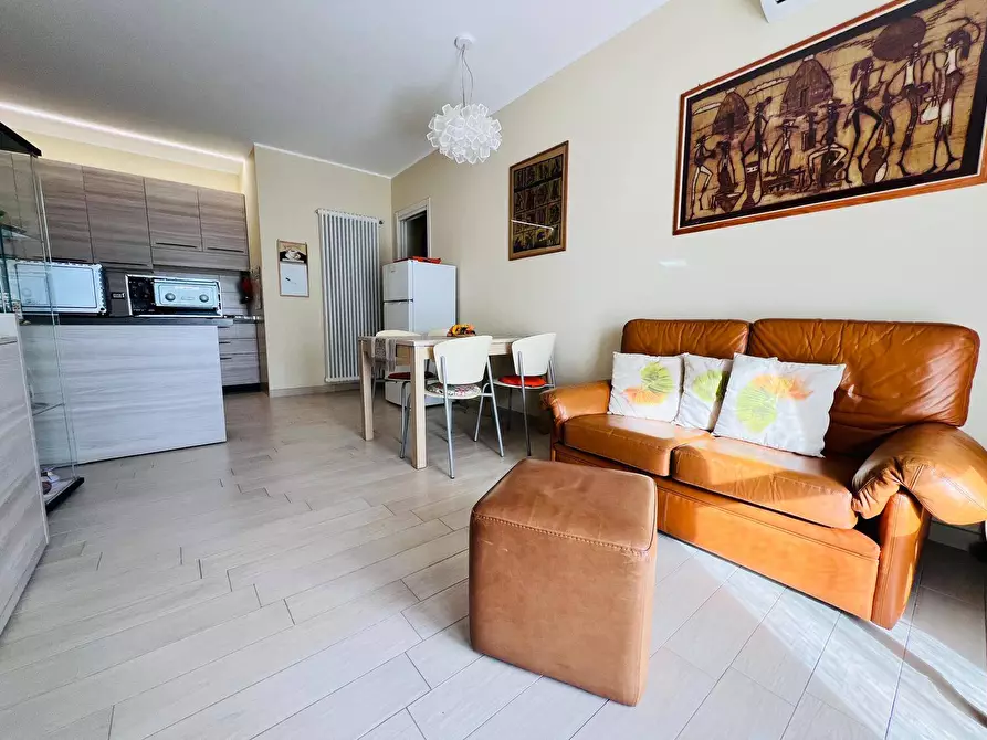 Immagine 5 di Appartamento in vendita  in via Diano Castello 74 a Diano Arentino