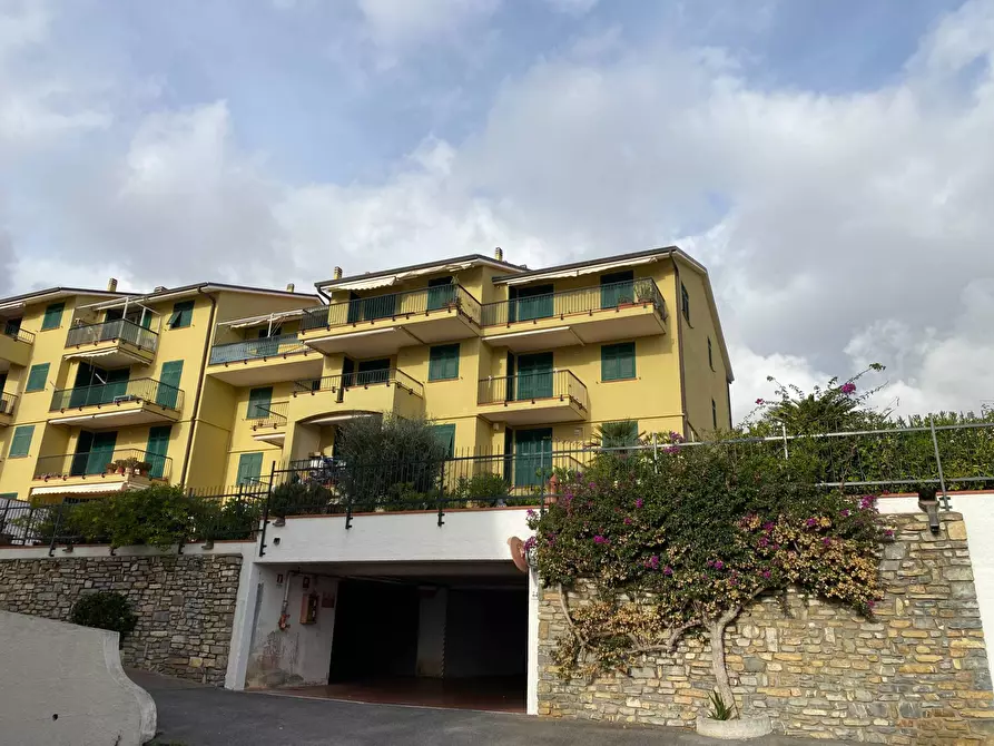 Immagine 21 di Appartamento in vendita  in via Diano Castello 74 a Diano Arentino