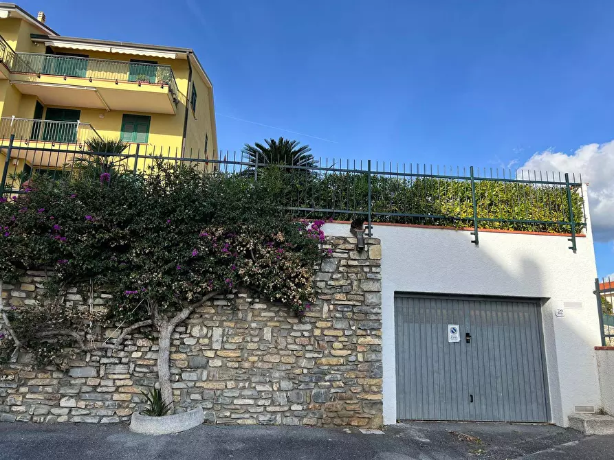 Immagine 23 di Appartamento in vendita  in via Diano Castello 74 a Diano Arentino