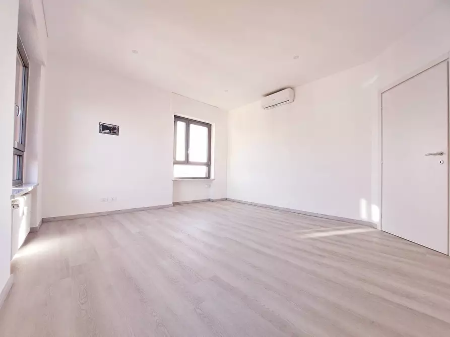 Immagine 3 di Appartamento in vendita  in Via Brea a Imperia