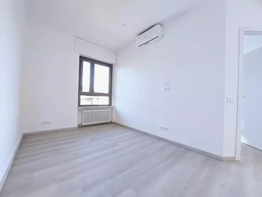 Immagine 12 di Appartamento in vendita  in Via Brea a Imperia