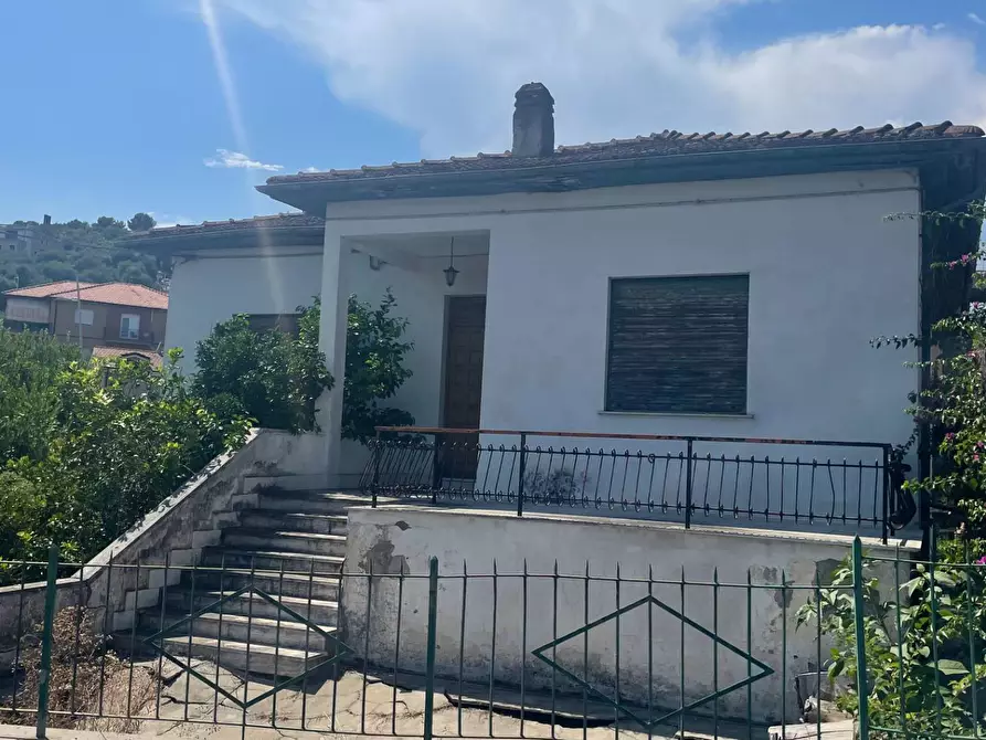 Immagine 3 di Villa in vendita  in Via Roma 6 a San Bartolomeo Al Mare