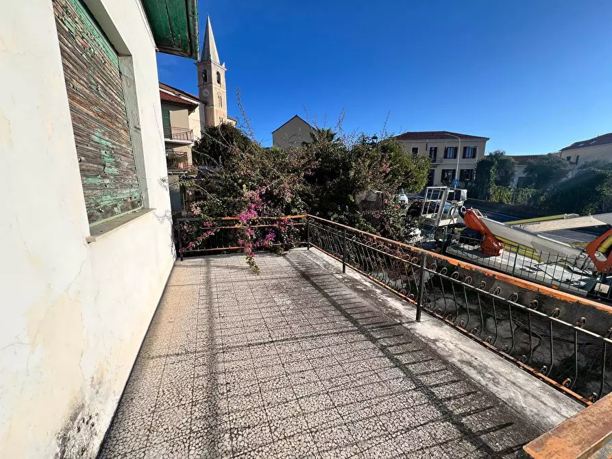 Immagine 18 di Villa in vendita  in Via Roma 6 a San Bartolomeo Al Mare