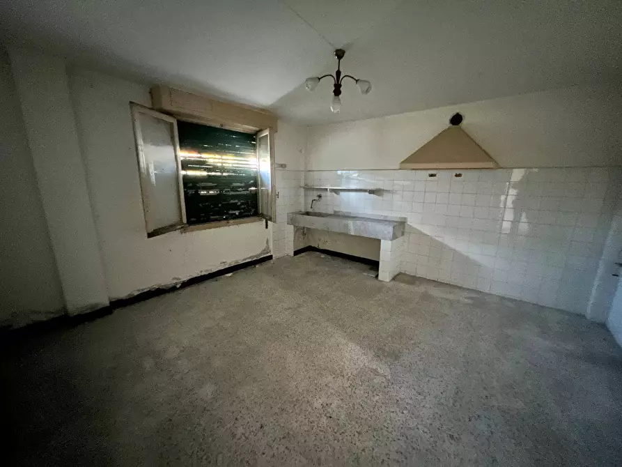 Immagine 32 di Villa in vendita  in Via Roma 6 a San Bartolomeo Al Mare