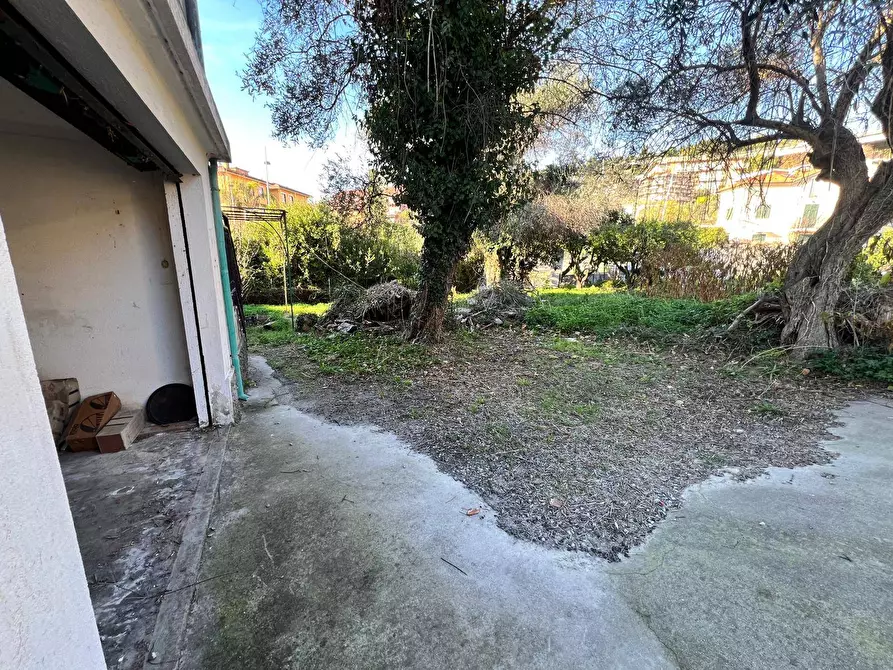 Immagine 35 di Villa in vendita  in Via Roma 6 a San Bartolomeo Al Mare