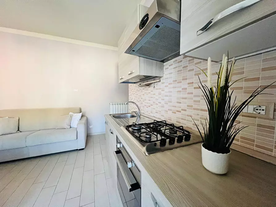 Immagine 4 di Appartamento in vendita  in Piazza Gioacchino Rossini 3 a San Bartolomeo Al Mare