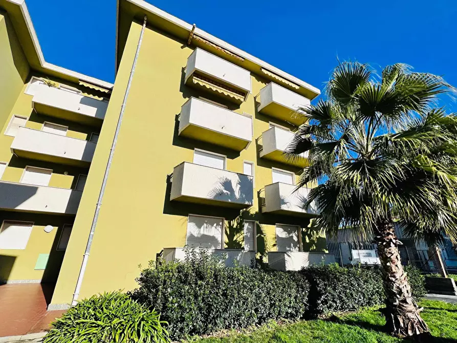 Immagine 17 di Appartamento in vendita  in Piazza Gioacchino Rossini 3 a San Bartolomeo Al Mare