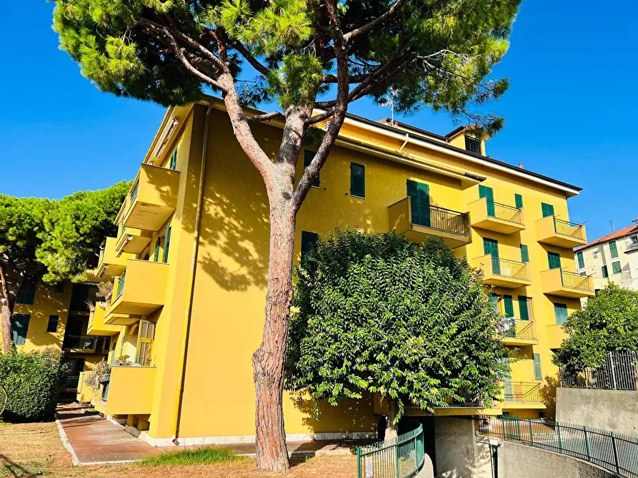 Immagine 22 di Appartamento in vendita  in Guglielmo Marconi 9 a San Bartolomeo Al Mare