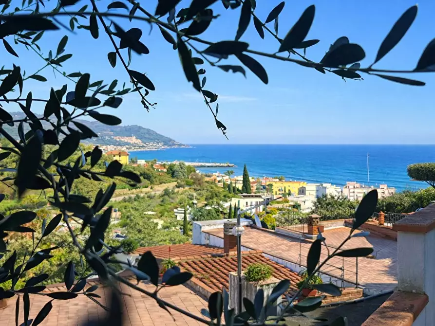 Immagine 2 di Appartamento in vendita  in via divina provvidenza 205 a Diano Arentino