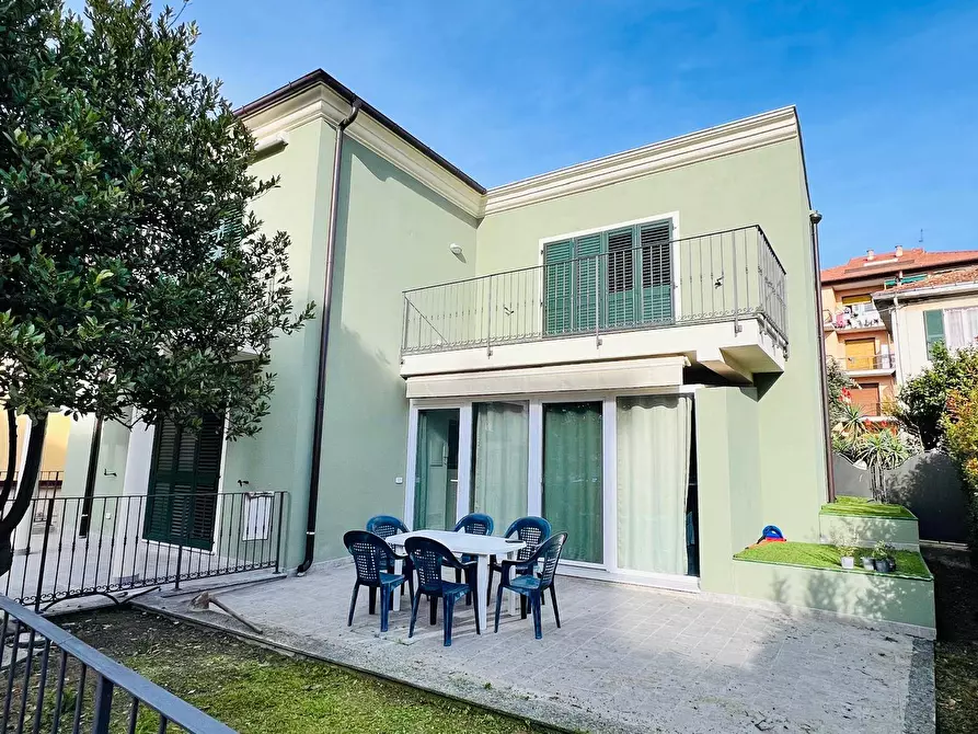 Immagine 23 di Appartamento in vendita  in Via Roma 153 a San Bartolomeo Al Mare