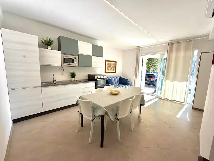 Immagine 25 di Appartamento in vendita  in Via Roma 153 a San Bartolomeo Al Mare