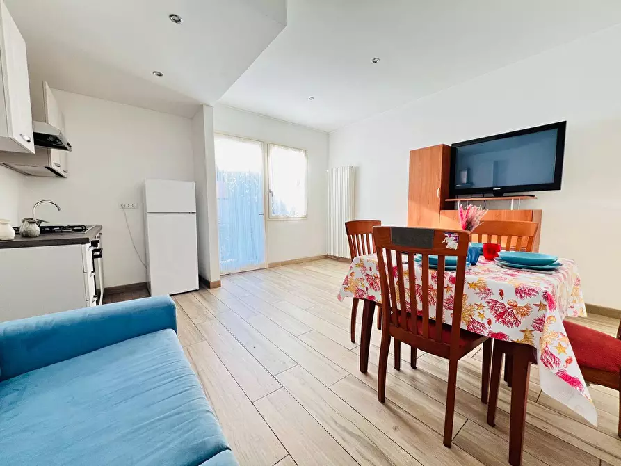 Immagine 6 di Appartamento in vendita  in Via Roma a San Bartolomeo Al Mare