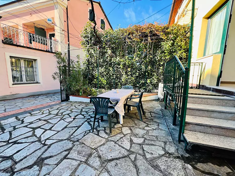 Immagine 9 di Appartamento in vendita  in Via Roma a San Bartolomeo Al Mare