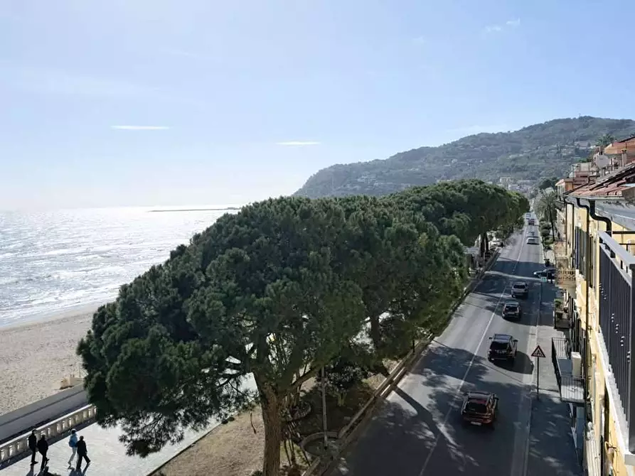 Immagine 14 di Appartamento in vendita  in via Marsala 1 a Diano Arentino