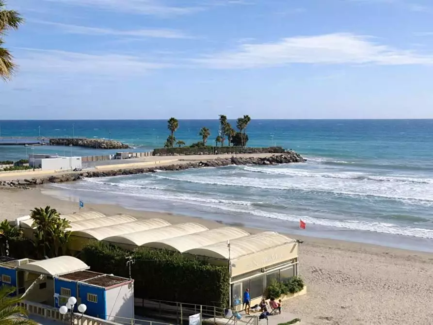 Immagine 13 di Appartamento in vendita  in via Marsala 1 a Diano Arentino