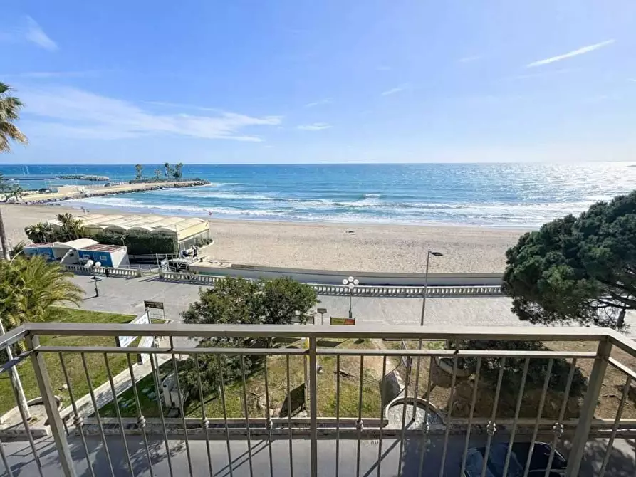 Immagine 1 di Appartamento in vendita  in via Marsala 1 a Diano Arentino