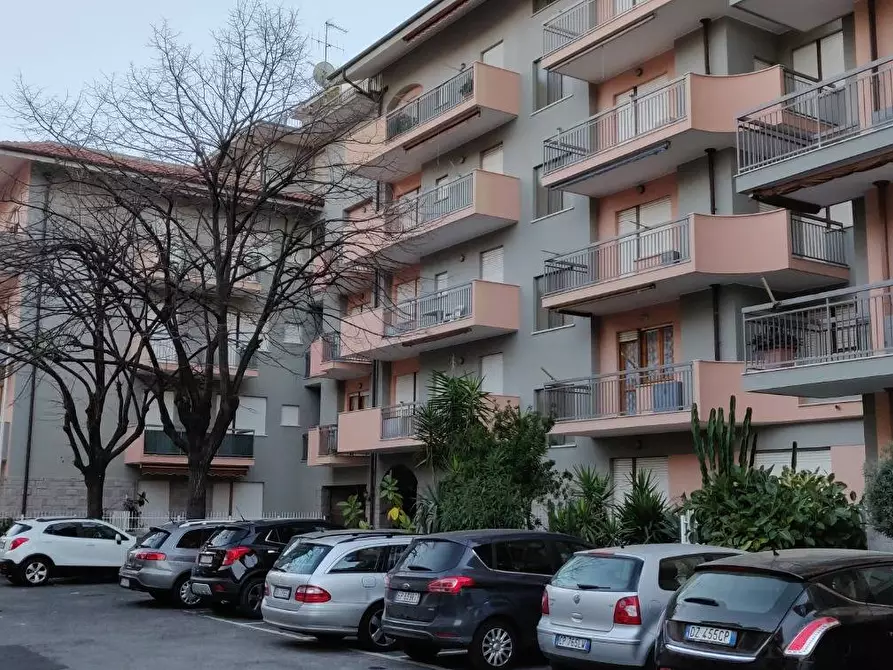 Immagine 16 di Appartamento in vendita  in Via Ischia 7 a San Bartolomeo Al Mare