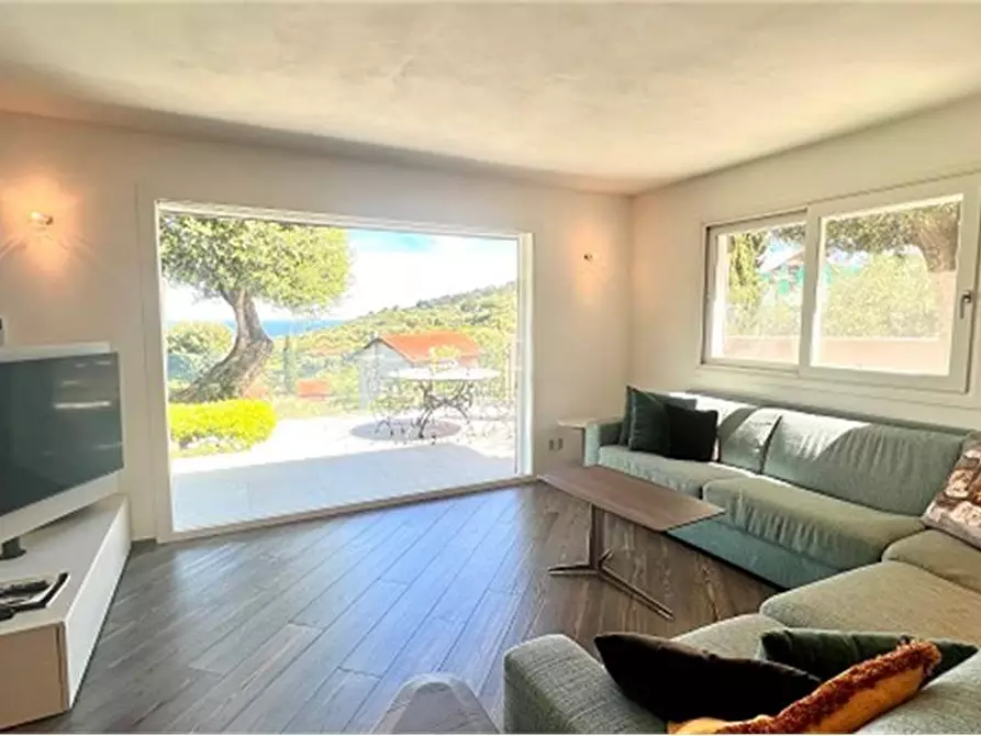 Immagine 9 di Villa in vendita  in Gorleri a Diano Marina