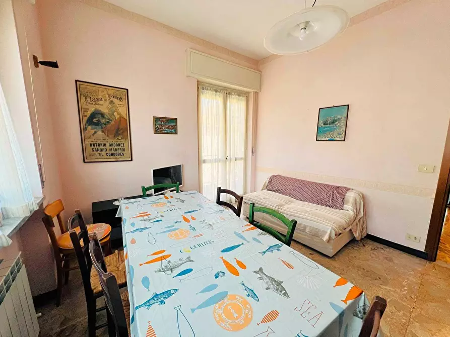 Immagine 5 di Appartamento in vendita  in Via Solitario delle Alpi a Cervo