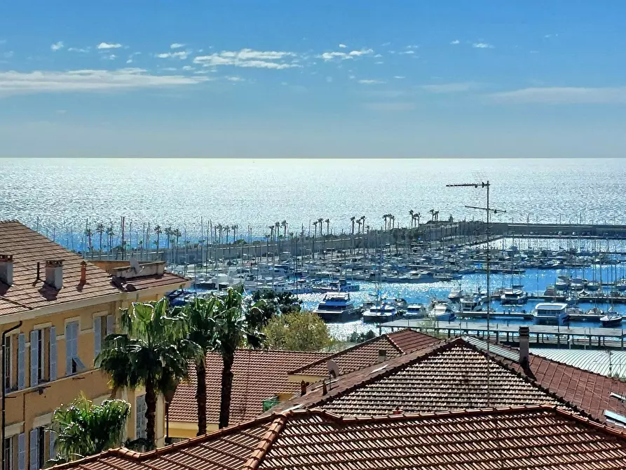 Immagine 2 di Appartamento in vendita  in Via Giacomo Matteotti 137 a Imperia