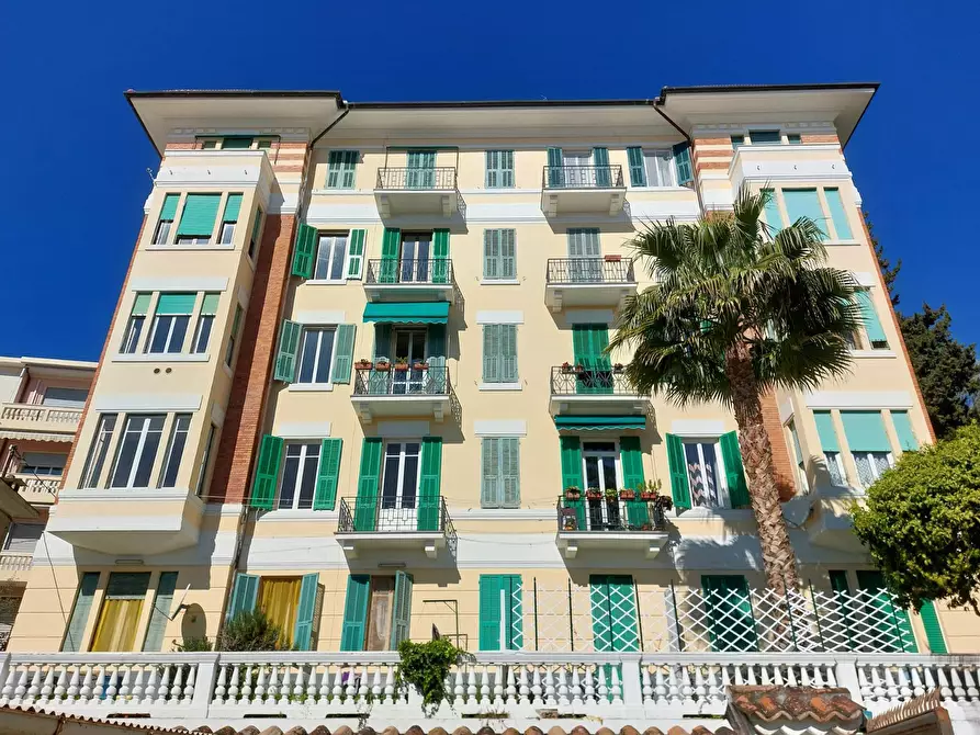 Immagine 3 di Appartamento in vendita  in Via Giacomo Matteotti 137 a Imperia
