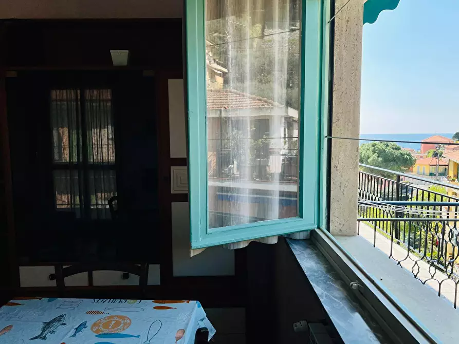 Immagine 2 di Appartamento in vendita  in Via Solitario delle Alpi a Cervo