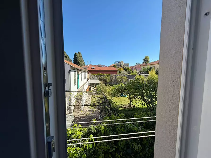 Immagine 13 di Appartamento in vendita  in vico dello Schiavo 17 a Diano Arentino