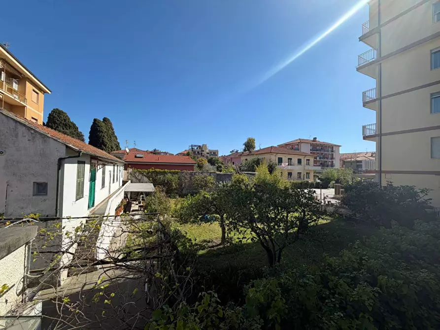 Immagine 14 di Appartamento in vendita  in vico dello Schiavo 17 a Diano Arentino