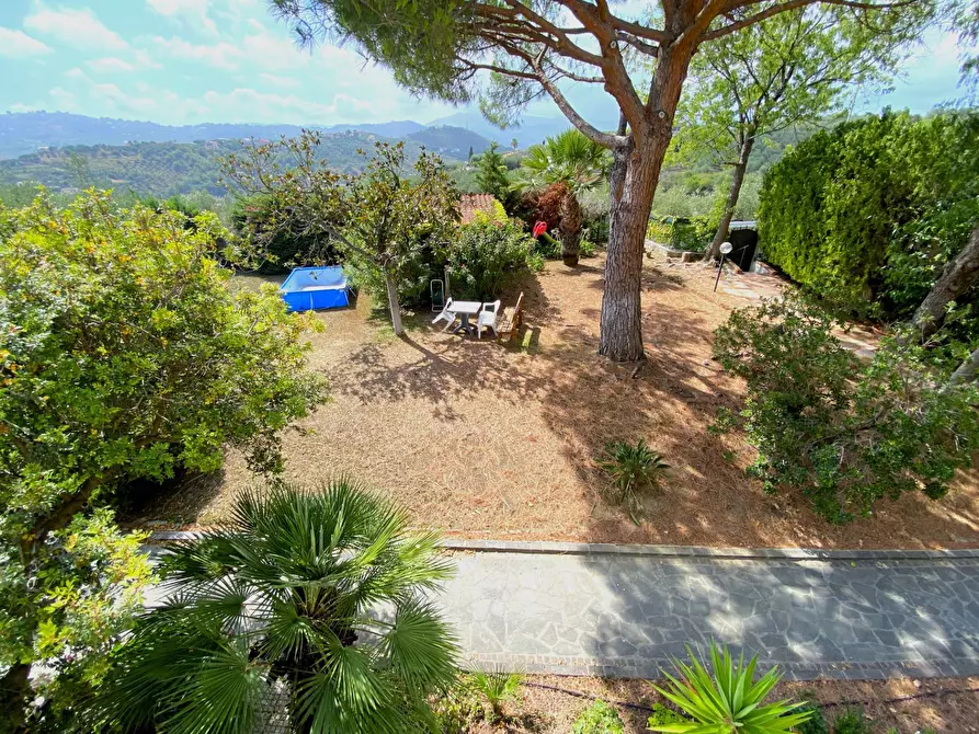 Immagine 44 di Casa semindipendente in vendita  in Strada Massabovi 13 a Imperia